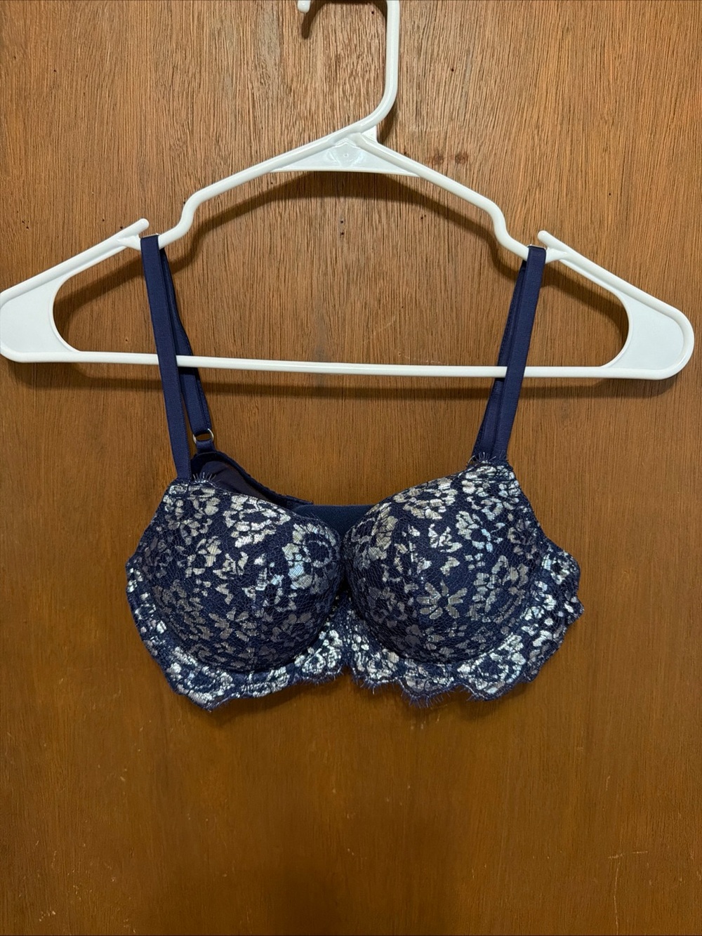 Victoria's Secret Navy Lace Floral Underwire Bra